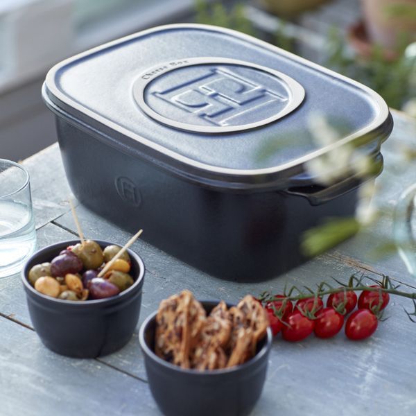Ємність для зберігання та подачі сиру з кришкою керамічна Emile Henry Storage 30x20,7x11 см чорний (718760) 08701211 фото